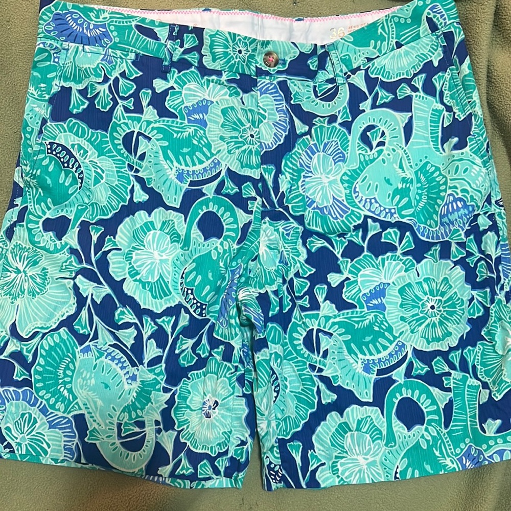 Lilly pulitzer men’s Beaumont shorts EUC 36 mint to be bright agate green